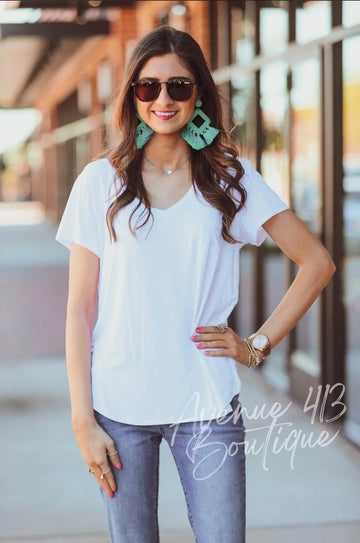 NEW Basic Pocket Tee Ivory Avenue 413 Boutique